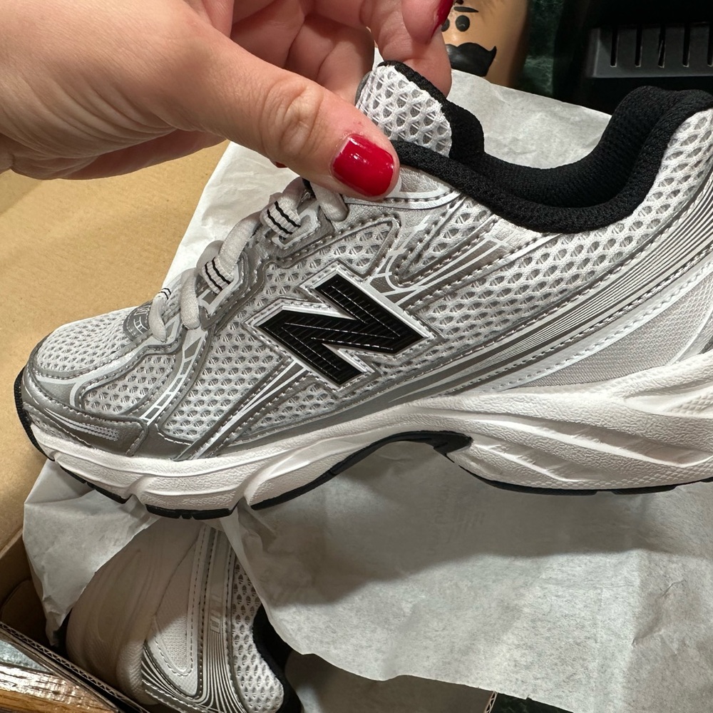 Brand New New Balance Grey/Black Youth 4/Women 5.5 740 Running Shoes